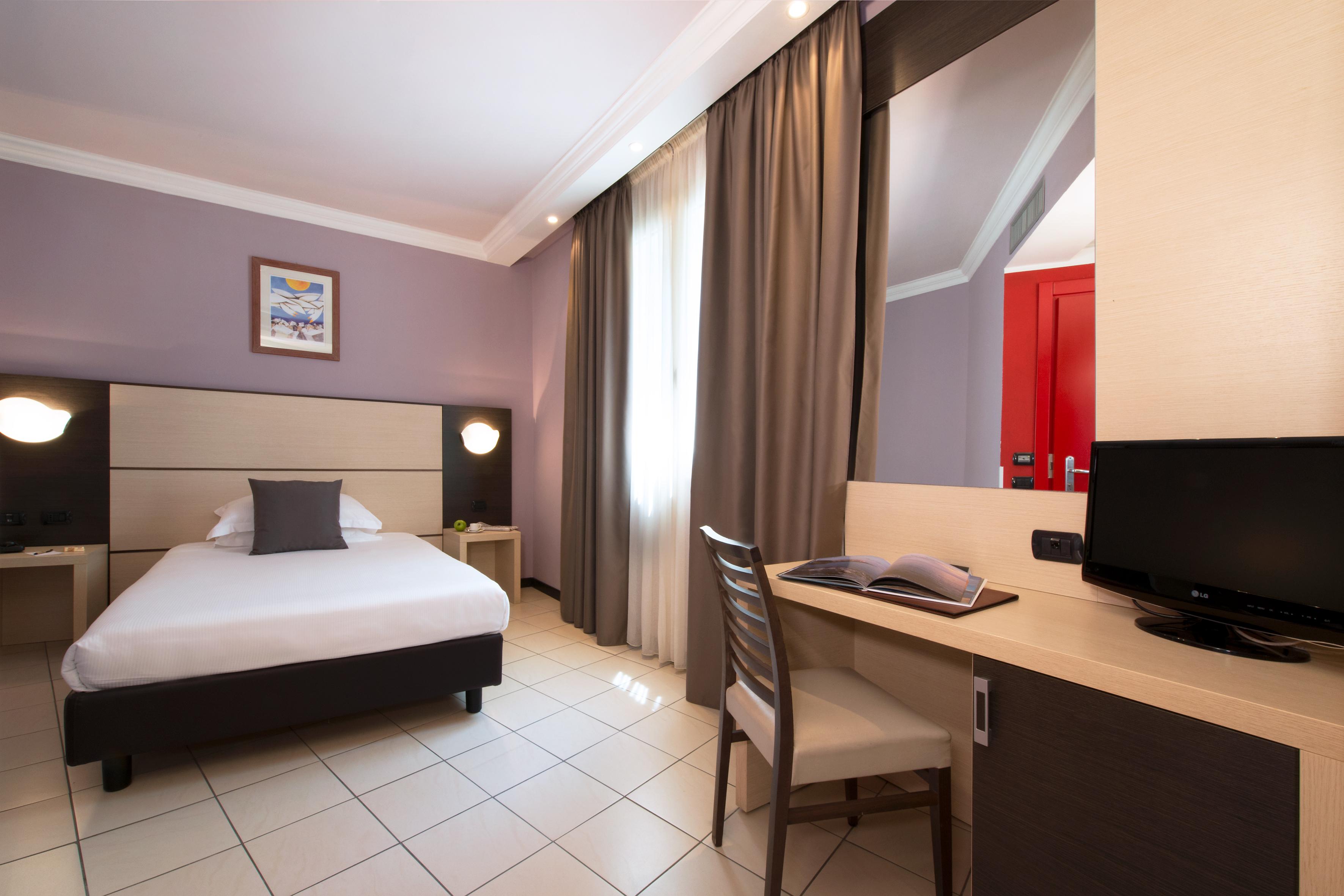 Cdh Hotel